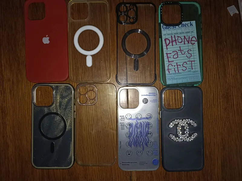 Чехол iPhone 13 Pro Max 1