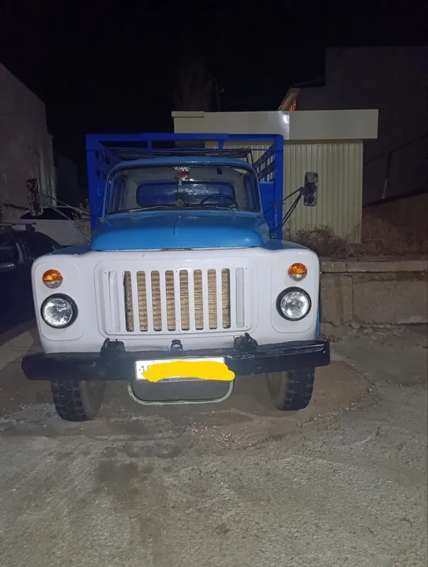 Gaz 53 sotiladi!