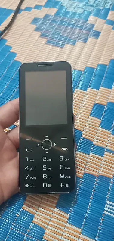p 14 pro knopishni telefon — фото 1
