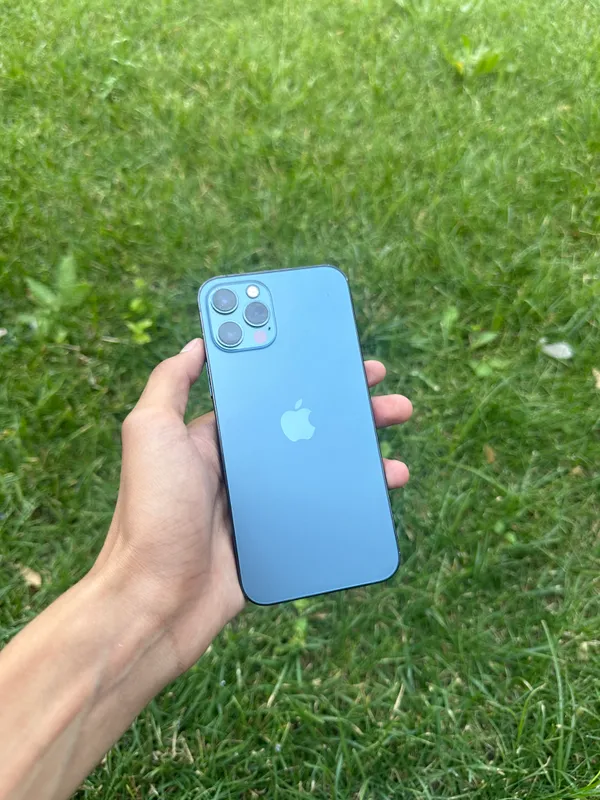 iPhone 12 Pro iPhone 12 Pro