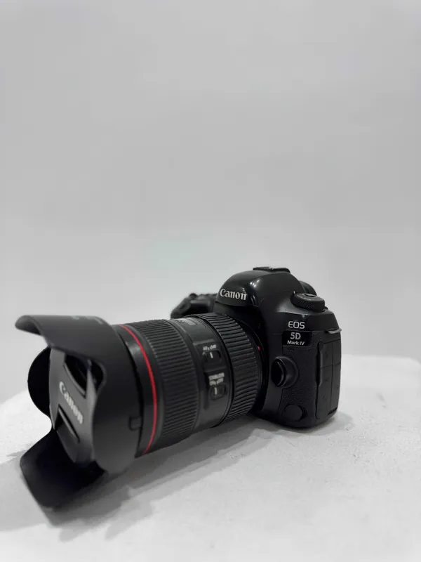 Canon EOS Mark IV