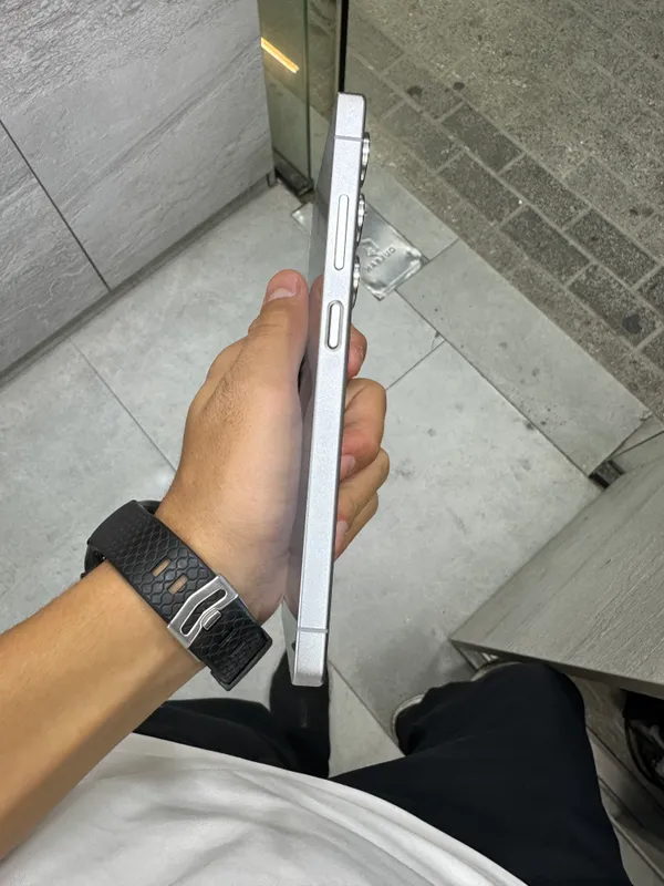Samsung S25 Lux 3 Samsung S25 Lux 3