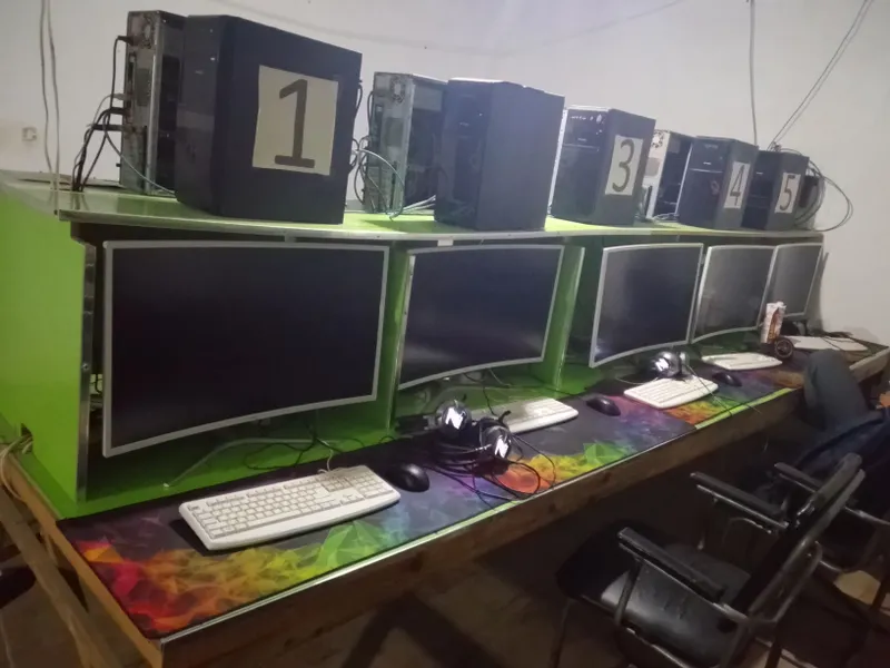 Игровой компьютер 10 штук 3 Игровой компьютер 10 штук 3