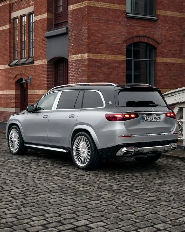 Новый! Mercedes-Maybach GLS 600 — фото 1