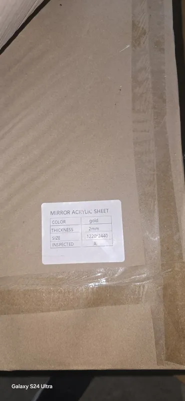 Samokleyka akril lenta va akril list 2