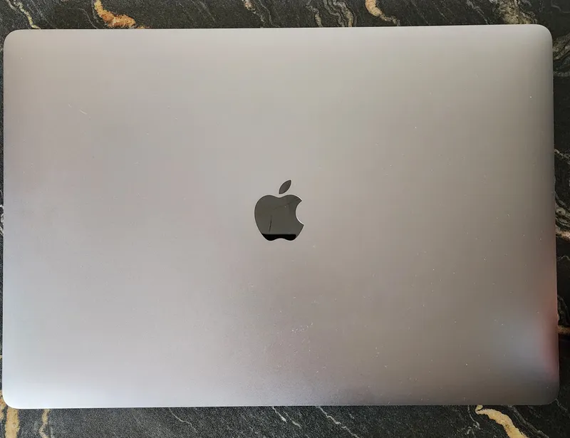 MacBook Pro 2019 i9 32/512 | 15 inch
