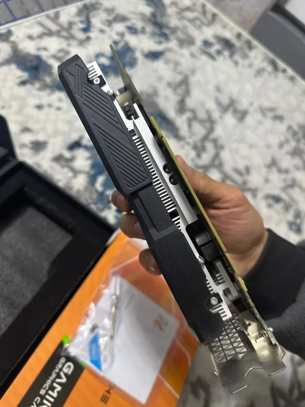 GTX 1660 SUPER Peladn 2 GTX 1660 SUPER Peladn 2