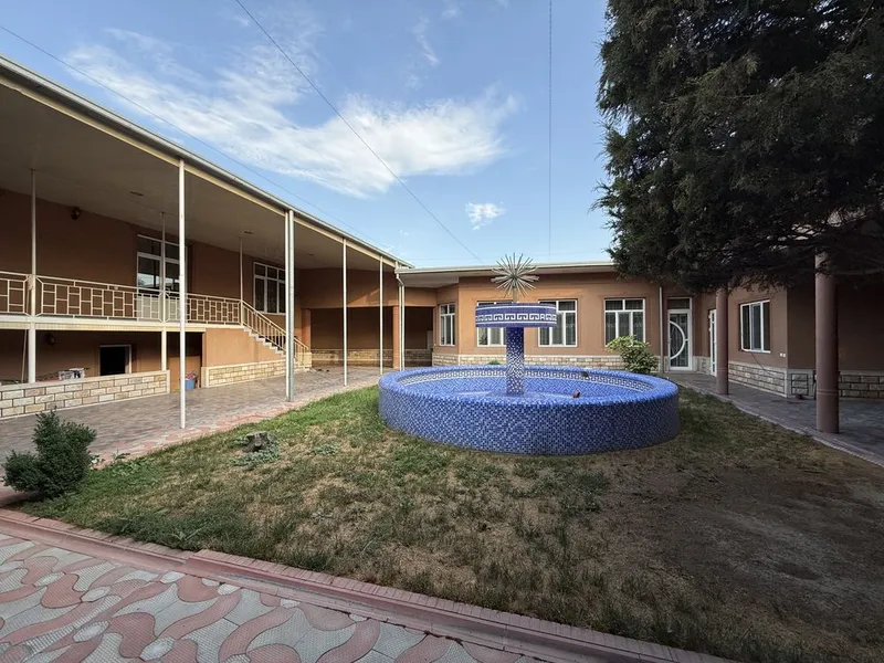 Продаётся 12-комнатный дом на участке 11 соток. Сергели ул. Навруз — фото 1