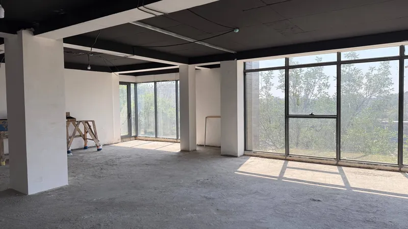 131 m² ofis sotiladi, 1-liniya 7 131 m² ofis sotiladi, 1-liniya 7