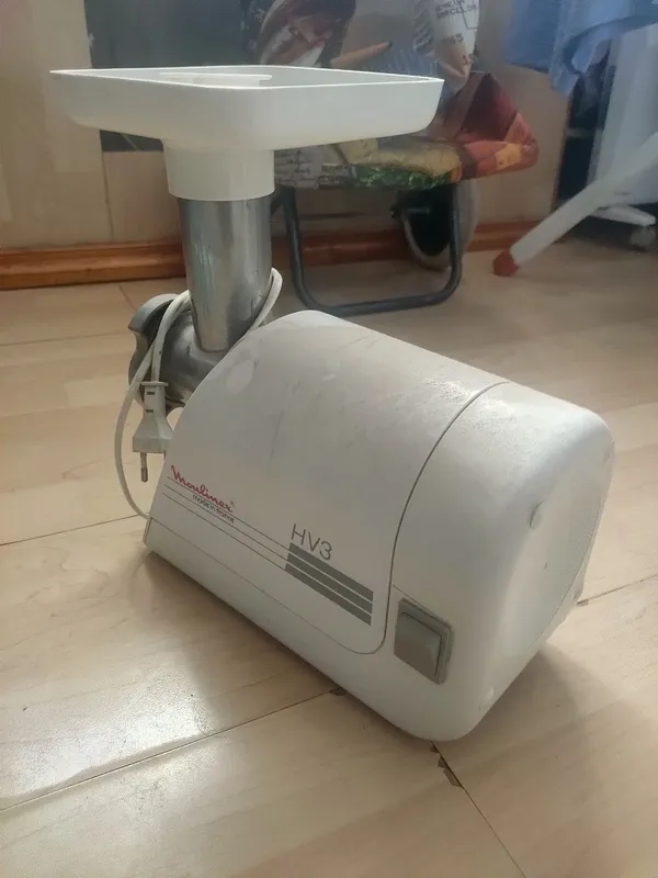 Moulinex HV3. Мясорубка — фото 1