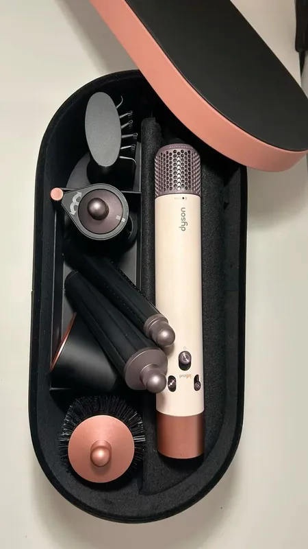 Dyson Airwrap Sakura HS08 - лимитированная нежность ,идеальная укладка — фото 1 Dyson Airwrap Sakura HS08 - лимитированная нежность ,идеальная укладка — фото 1