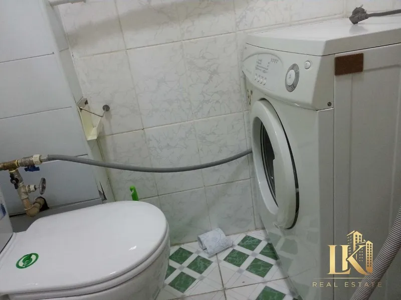 1 xonali kvartira sotiladi (fransuzcha reja), 42 m², Mirzo-Ulug‘bek tumani 8