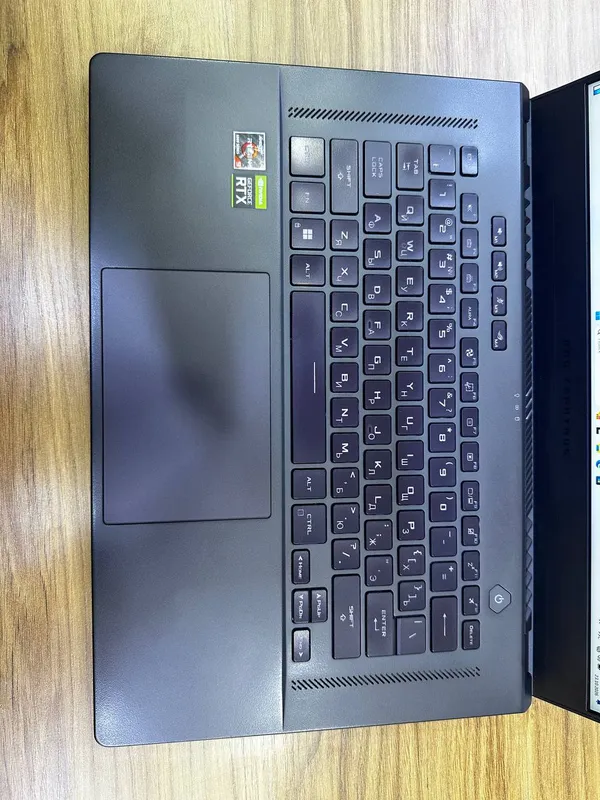 Asus ROG Zephyrus 2
