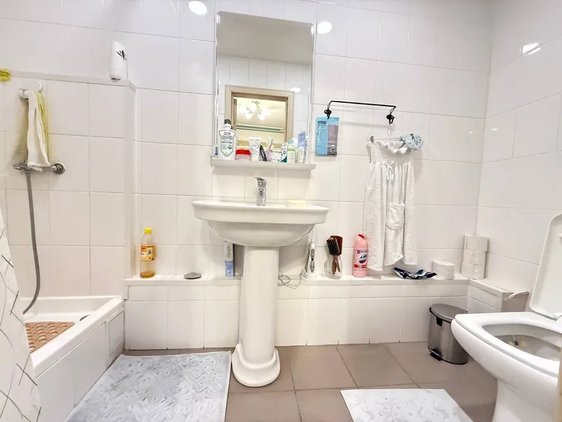 Mirzo Ulug‘bek tumanida, “Toshkent” va “Oybek” metro bekatlari yaqinida kvartira sotiladi 4 Mirzo Ulug‘bek tumanida, “Toshkent” va “Oybek” metro bekatlari yaqinida kvartira sotiladi 4