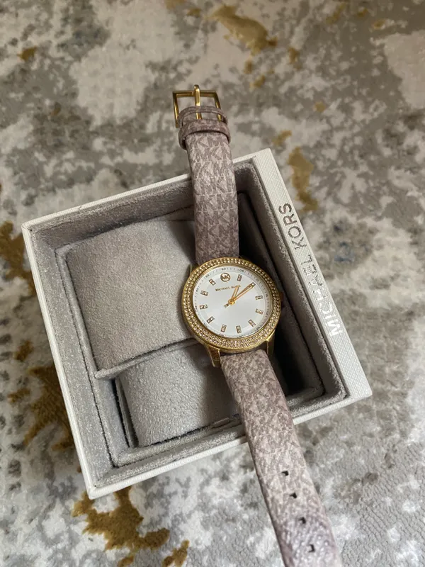 Часы Michael Kors 3 Часы Michael Kors 3