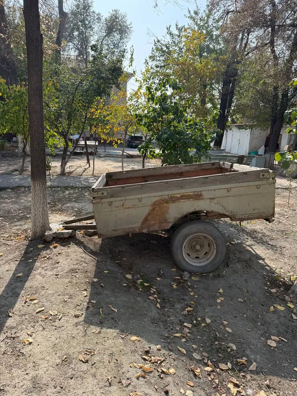 Продаётся автоприцеп состояние видно по фото 3