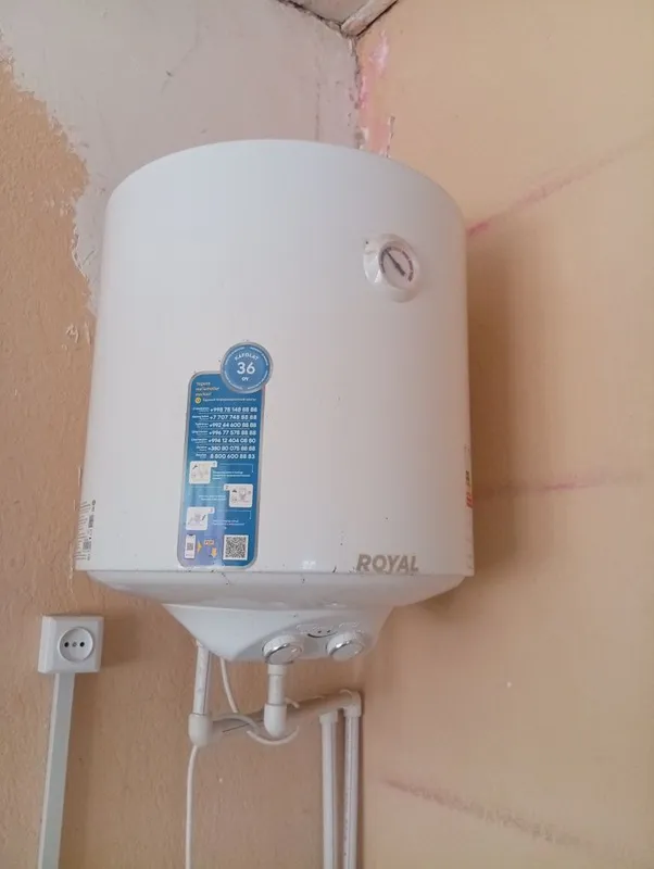 Ariston 50litr 3oy iwlatilgan holati yaxshi Ariston 50litr 3oy iwlatilgan holati yaxshi