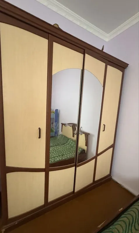Продаются кровать и шкаф для спальни 2 Продаются кровать и шкаф для спальни 2