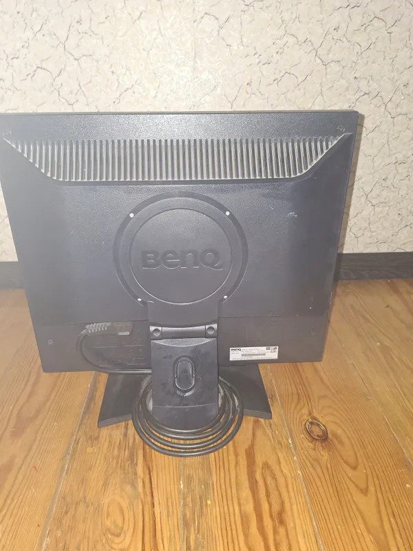 Продам монитор 17 Benq — фото 1