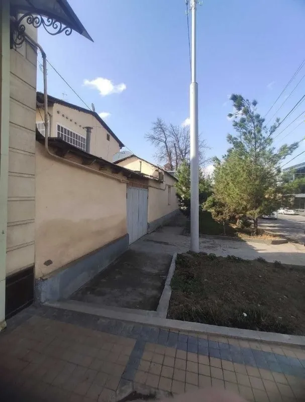 Продается земля на Ракат махалля 1 линия фасад 22/20. — фото 6