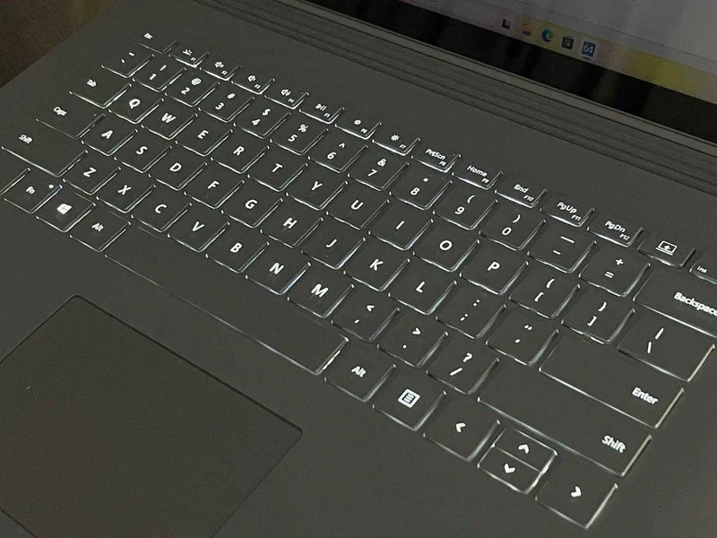 Microsoft Surface Book 3, Core i7-1065G7, GTX 1660 Ti, 6 GB tezkor xotira, 2 TB SSD 6 Microsoft Surface Book 3, Core i7-1065G7, GTX 1660 Ti, 6 GB tezkor xotira, 2 TB SSD 6