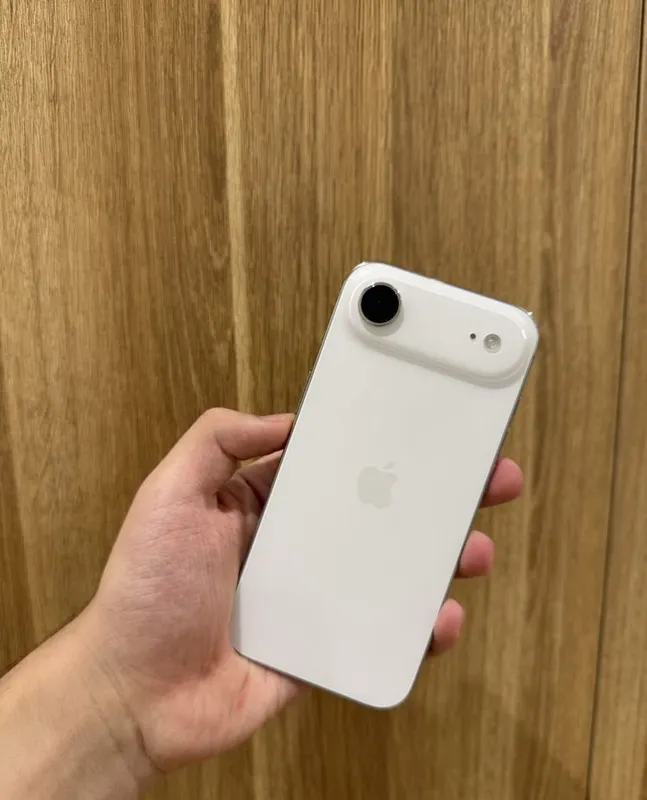 iPhone Air 256 GB, oq 1 iPhone Air 256 GB, oq 1