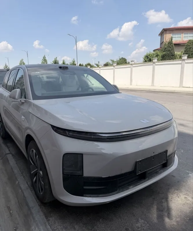 Li6 Pro restyling 2025 1 Li6 Pro restyling 2025 1