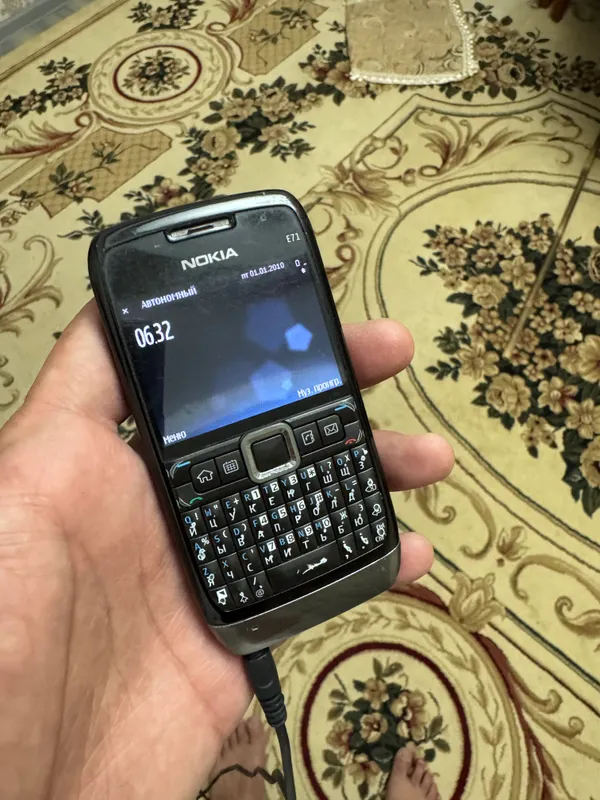 Nokia E71 сотилади 1 Nokia E71 сотилади 1