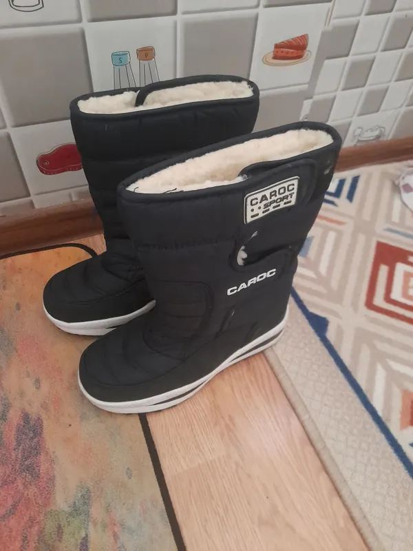 Продаётся сапожки аляска