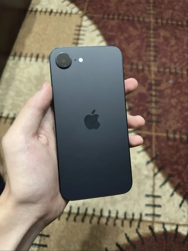 iPhone 16e, Айфон 16е 2 iPhone 16e, Айфон 16е 2