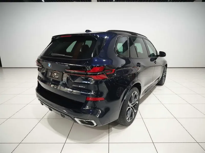 BMW X5 2026 xDrive 40Li M Sport Night Package — фото 6