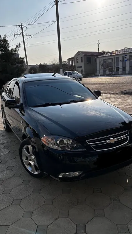 Jentra elegant plus sotiladi