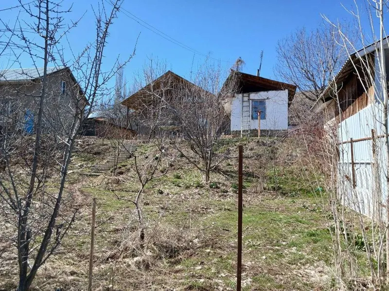 Срочно продаётся участок 6 соток с новым недостроенным домом в Чимгане 6 Срочно продаётся участок 6 соток с новым недостроенным домом в Чимгане 6