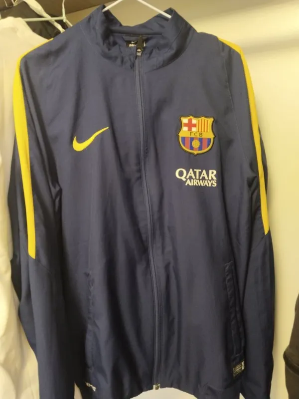 оригинальная форма FC Barcelona N98 I состояние новое, "витражная'"
