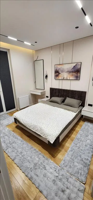 2-х комнатная квартира в 11этаже , здание 12 этаж 1
