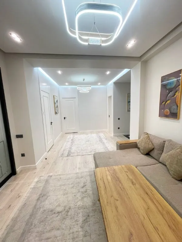 3 xonali kvartira, 105 m2, Yakkasaroy 3