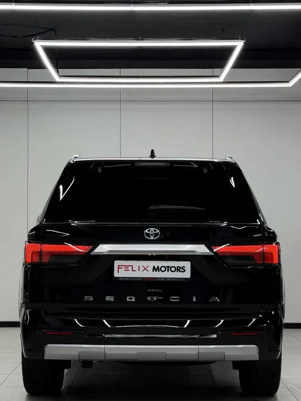 Toyota Sequoia iForce Max Capstone — фото 3