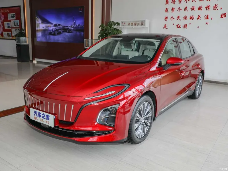 Hongqi E-QM5 500 km naqd va halol nasiya