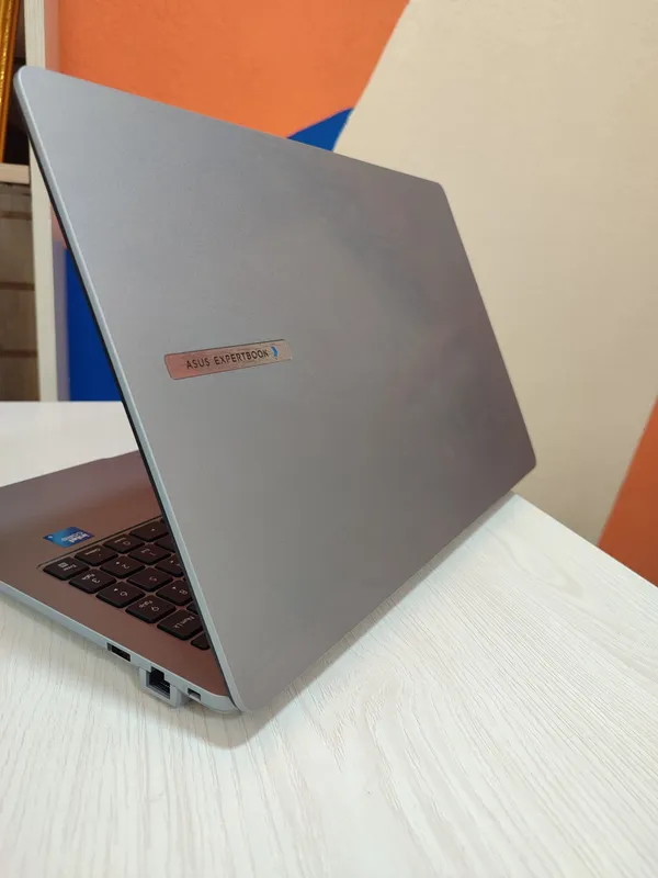 Ноутбук ASUS EXPERT BOOK 3 Ноутбук ASUS EXPERT BOOK 3