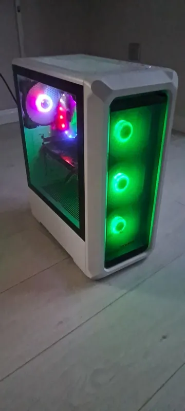 Белый игровой ПК (i5 / 12GB / SSD+HDD / GTX 950) 4 Белый игровой ПК (i5 / 12GB / SSD+HDD / GTX 950) 4