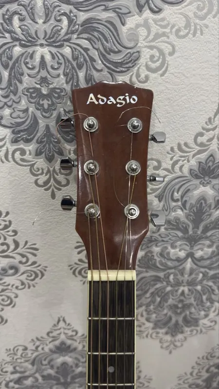 Gitara sotiladi. Original adasio — фото 3