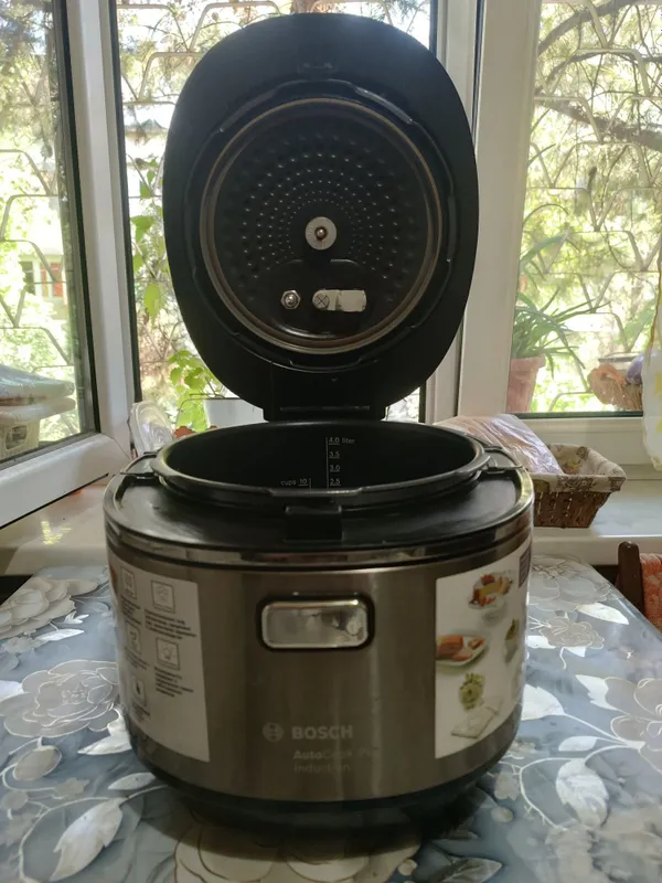 Мультиварка Bosch AutoCook Pro MUC88B68 полный комплект, отличное сос — фото 2