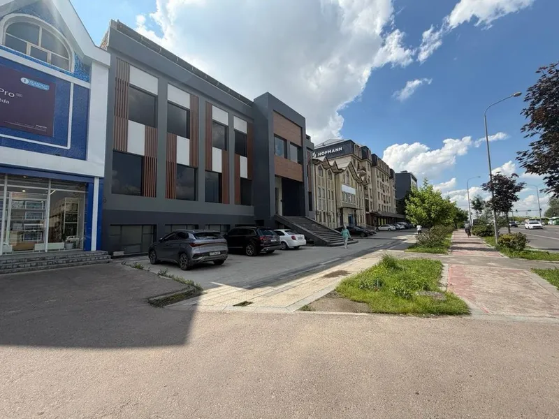 Здания с 1800 м2 продается — фото 1