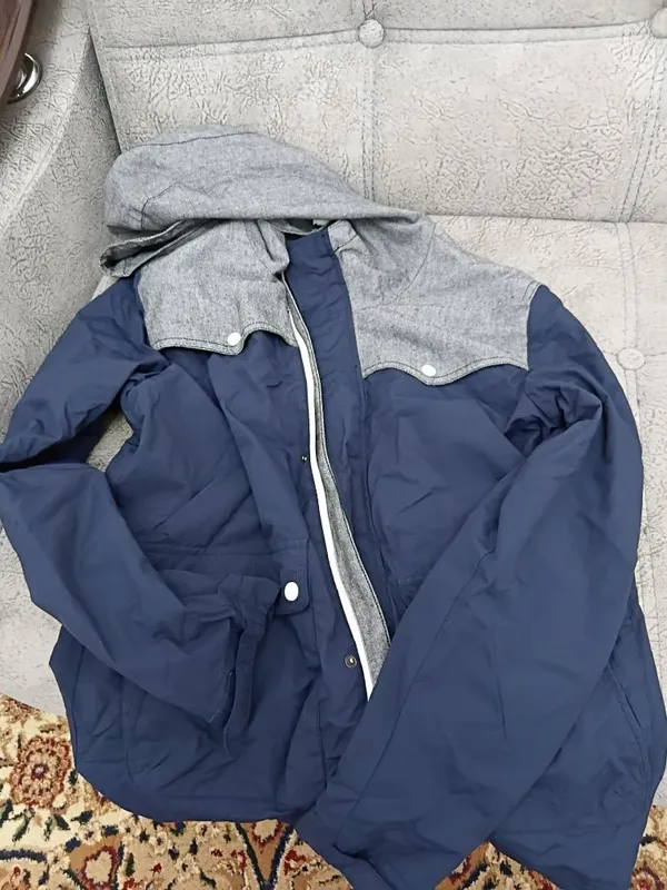 Продам ветровку . 2 Продам ветровку . 2