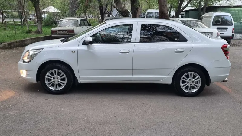 Chevrolet Cobalt 1.5 — фото 2