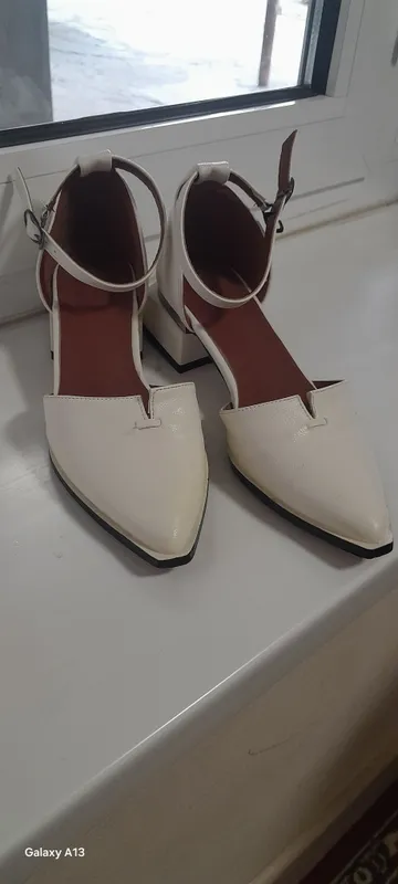 ayolar tufligi razmer 35