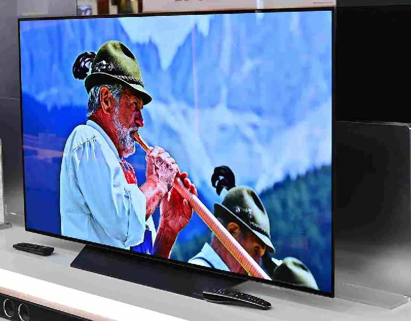 Телевизор LG OLED55B2RLA 1