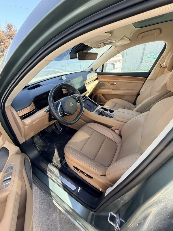 Aito m5 ultra 2AWD gibrid 3 Aito m5 ultra 2AWD gibrid 3