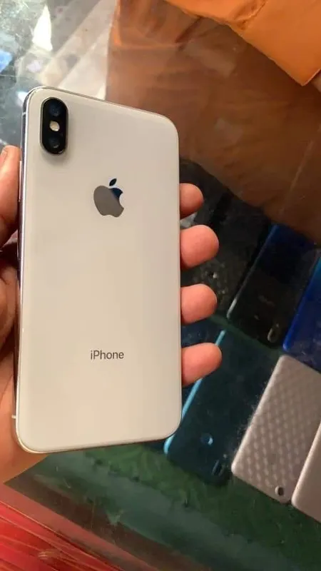 iPhone XS iPhone XS