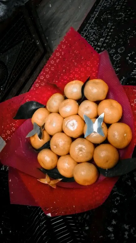 Mandarin buket kimga kere bulsa
